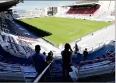  ?? (Photo VLP) ?? Des visites commentées du stade Mayol, « où bat le coeur de Toulon » ont lieu aujourd’hui.