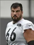  ?? Peter Diana/Post-Gazette ?? Guard David DeCastro has no qualms about playing this season in the middle of the COVID-19 pandemic.