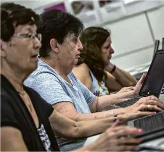  ?? Marlene Bergamo/Folhapress ?? Alunos do curso de games da ISGame, em SP