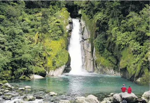  ?? PHOTO: DEPARTMENT OF CONSERVATI­ON ?? Giant Gate Falls, Milford Track.