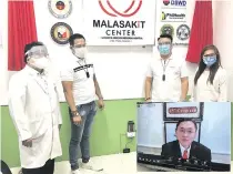  ?? PHOTO BY FREDERICK SILVERIO ?? Senator Christophe­r Lawrence ‘Bong’ Go (inset) leads through virtual launching the opening of the second Malasakit Center in Bulacan and the 78th center in the country with Gov. Daniel Fernando (second from right), Sta. Maria Mayor Russel Pleyto, councilor Fe Ramos (right) and Rogaciano M. Mercado Memorial Hospital chief Dr. Dave Domingo (left) during inaugural and unveiling ceremony held at Rogaciano M. Mercado Memorial Hospital in Sta. Maria, Bulacan, on Tuesday.