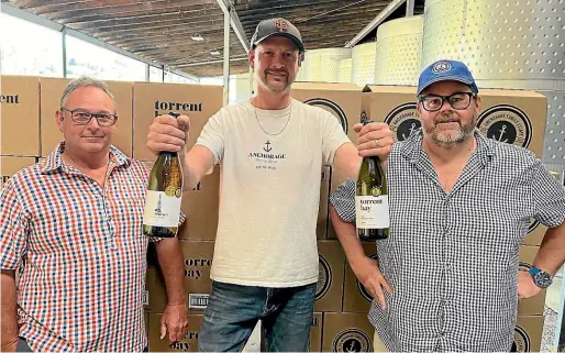  ?? ?? Motueka Winemakers and Growers vineyard manager Gavin Drummond, left, winemaker Tony Southgate and general manager Chris Drummond.