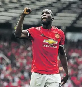  ?? FOTO: AP ?? Romelo Lukaku, el gran objetivo El belga no volvió al Chelsea y ya golea en el United