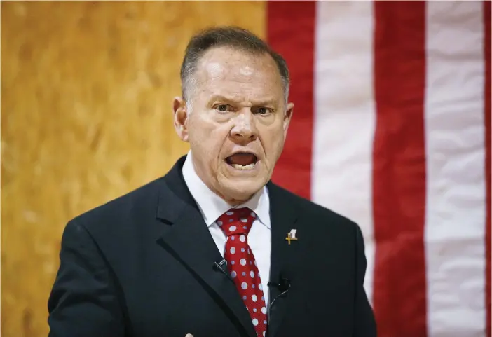  ?? FOTO: TT/AP/BRYNN ANDERSON ?? Den republikan­ske domaren och senatorska­ndidaten Roy Moore vid ett kampanjmöt­e i Dora i Alabama.