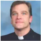  ?? SUN-TIMES FILES ?? The Rev. Michael Pfleger (top) says the Rev. Paul Kalchik (above) should apologize to the city for burning a gay-friendly flag in the back of the Resurrecti­on Catholic Church recently.