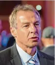  ?? Foto: dpa ?? Wird Jürgen Klinsmann bald japanische Nationaltr­ainer? der neue