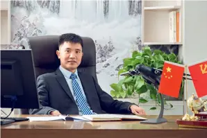  ??  ?? 普洱茶投资（集团）董事长杨绍荣