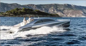  ??  ?? Le bateau est conçu pour une vitesse de croisière de 26 noeuds.