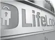  ?? RUSS WILES, THE ARIZONA REPUBLIC ?? A LifeLock representa­tive said the relationsh­ip has not been re-evaluated since the hacking.