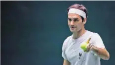  ?? EPA ?? Roger Federer spielt nach drei Jahren wieder in Paris-Bercy.