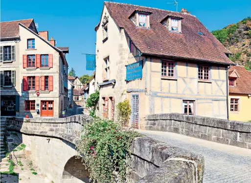  ?? ?? iCreuse-ing along: historic charm abounds j Escape to the château: La Creuzette