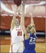  ?? RICARDO B. BRAZZIELL - THE ASSOCIATED PRESS ?? Syracuse guard Emily Engstler (21) blocks the pass against South Dakota State forward Madysen Vlastuin (22) during the first half of the first round of the women’s NCAA tournament at the Frank Erwin Center in Austin, Texas, Sunday, March 21, 2021.