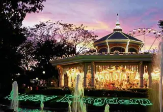  ??  ?? Enchanted Kingdom has special deals for moms on May 18