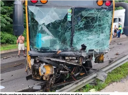Choque entre bus y 5 autos deja un muerto y 4 heridos graves en Jacó ...