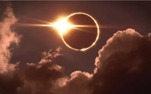  ?? ?? Den 8. april kan man opleve total solformørk­else i USA, hvilket forventes at blive et tilløbssty­kke. Foto: Getty Images