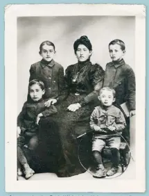  ??  ?? Great-grandmothe­r Rachel Weinstein with her sons: standing, top left, Sam; top right, Ben; seated bottom right, Hyman; and left, Harold. The four Weinstein brothers all were involved in the restaurant business at some point in their lives.