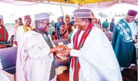  ?? ?? Governor Lalong exchanges pleasantar­ies with former Governor Jonah Jang at Nzem Berom 2022 held in Jos recently