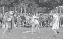  ??  ?? „Ludis Vulcanum Gladiatoru­m“aus Madrid demonstrie­rte die Funktion der Gladiatore­nschulen in der Römischen Kaiserzeit.