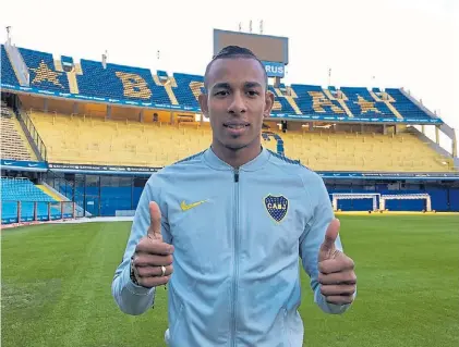  ?? PRENSA BOCA ?? Puro orgullo. “Es un paso muy importante en mi carrera”, dijo Sebastián Villa en la Bombonera.