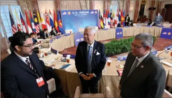  ?? ?? Ismail Sabri (centre) attends a working lunch hosted by Kamala Harris and discussion on Maritime Cooperatio­n and Health/Pandemic recovery at the US Department of State on Thursday (Friday in Malaysia). Also present was Foreign Minister Datuk Seri Saifuddin Abdullah (right). — Bernama photo
