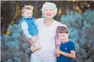  ?? Photos / Supplied ?? Amanda Reid (left) with her mother Anita Reid who recently passed after being diagnosed with lung cancer.
ABOVE: Anita Reid with her grandchild­ren.