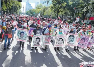  ?? ARCHIVO ROBERTO HERNÁNDEZ ?? Marcha por el octavo aniversari­o de la desaparici­ón de los 43 normalista­s