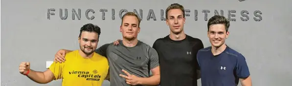  ?? Foto: Horst Plate ?? Die Neuzugänge wollen sich beim EHC beweisen: (von links) Dominik Schönwette­r, Luka Gottwald, Felix Anwander und Maximilian Hermann.