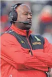  ?? TOMMY GILLIGAN, USA TODAY SPORTS ?? Mike Locksley is the receivers coach and co-offensive coordinato­r at Alabama.