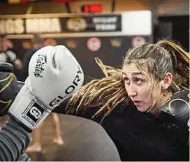  ?? FOTO CORTESÍA S. MAZO ?? Sabina Mazo siguió su rutina de preparació­n después de que se canceló el combate anterior y está lista.