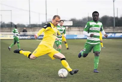  ?? SIMON MARSHALL ?? ● David Morgan, seen here against North Ferriby, restored Southport’s early lead