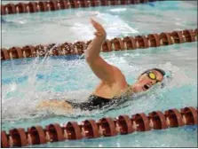  ?? TANIA BARRICKLO — TAYLOR ROBEY ?? Kingston High’s Taylor Robey competes in the 200-yard freestyle earlier this season.