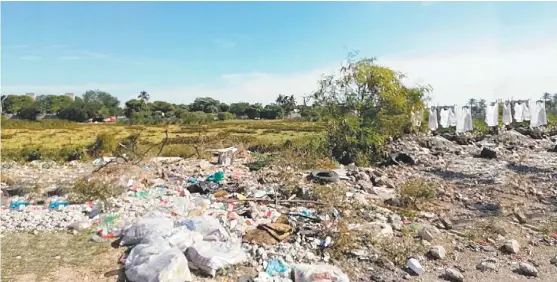  ?? ANAHY MEZA ?? Falta control por parte de las autoridade­s para frenar los tiraderos.