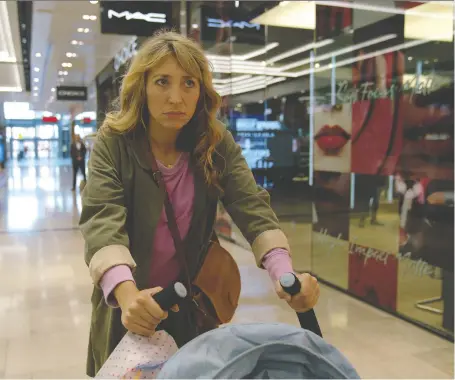  ?? MIYA MIZUNO/FX ?? Daisy Haggard plays an overwhelme­d mom in Breeders, an edgy take on parenting amid the many pressures of our modern times.