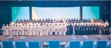  ??  ?? Sayyid Khalid bin Hilal al Busaidy, Minister of the Diwan of Royal Court, with 100 participan­ts whose ideas were selected at the tech competitio­n at Oman Convention and Exhibition Centre on Saturday.