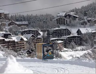  ?? (Photo Franz Chavaroche) ?? Un enneigemen­t exceptionn­el mais qui est tombé pendant la première semaine des vacances scolaires, dissuadant parfois certains amateurs de glisse.