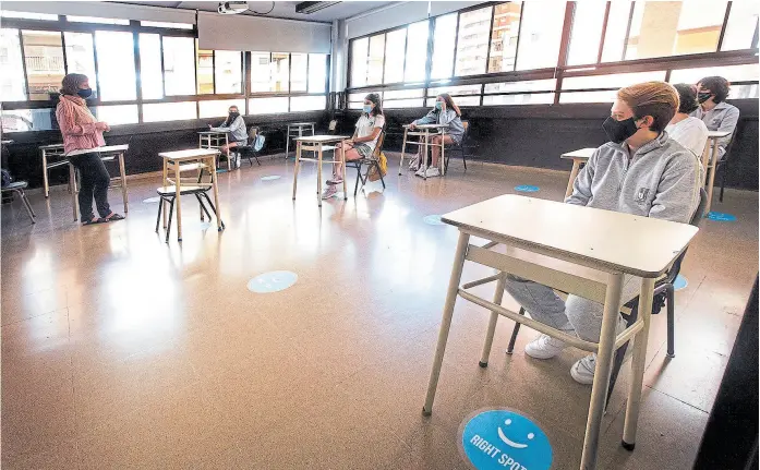  ?? Ignacio sánchez/archivo ?? Como en las actividade­s de acompañami­ento extraescol­ar (en la foto, el Colegio Islands), en el verano los chicos trabajarán en burbujas