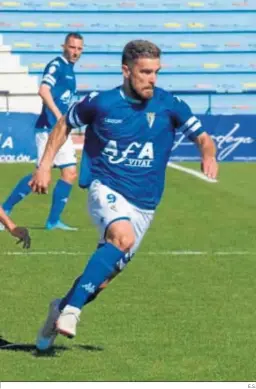  ?? E.S. ?? El algecireño Francis Ferrón, con la camiseta del San Fernando.