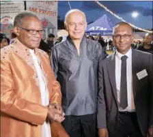  ?? PICTURE: BRIJ MAHARAJ ?? PRINCE Mangosuthu Buthelezi, Ashwin Trikamjee (president of the South African Hindu Sabha) and Neeran Besesar (festival co-ordinator).