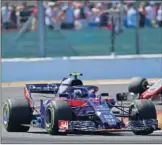  ??  ?? DIFÍCIL. Toro Rosso corre riesgo de sanciones.