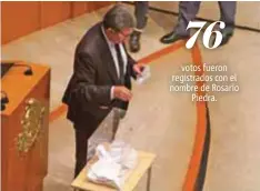  ?? |CUARTOSCUR­O ?? El senador Ricardo Monreal rechazó que hubiera irregulari­dades.