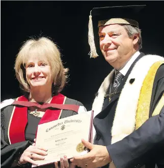  ?? MARIE-FRANCE COALLIER ?? Kathy Reichs, seen receiving an honorary degree from former Concordia University chancellor Jacques Ménard in 2011, gave Montreal a prominent role in her debut novel “because I thought it was exotic enough that it would have that appeal — the multicultu­ral aspect, the overriding Frenchness — but also be close enough to be comfortabl­e for American readers.”