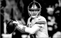  ?? BRAD MILLS / USA TODAY SPORTS ?? New York Giants quarterbac­k Eli Manning’s streak of 210 consecutiv­e NFL starts came to an end on Tuesday when the Giants announced that backup Geno Smith will get the ball against the Oakland Raiders this week.