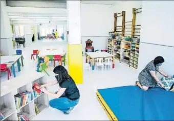  ?? XAVIER CERVERA ?? Todo a punto.
Los maestros de la escuela Rubén Darío han rediseñado en dos días la sala de educación física como aula para un grupo de infantil