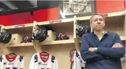  ?? GORD KURENOFF/PNG ?? Doug Locker, the president and GM of the Vancouver Stealth, isn’t complainin­g that his NLL squad is flying under the radar heading into tonight’s new season. ‘We will be nasty to play against and determined to win at all costs.’
