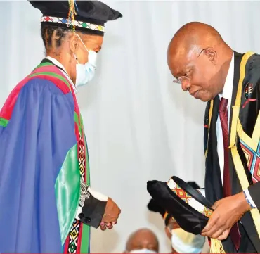  ?? ?? UKZN’s chair of council, Dr. Leticia Moja with Chancellor Dr. Reuel Khoza.