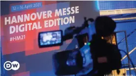  ??  ?? Kameras in einem Studio der digitalen Version der Hannover Messe