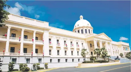  ?? ?? Algunos de los funcionari­os que no han presentado su declaració­n jurada de patrimonio son reincident­es.