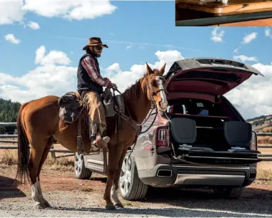  ??  ?? Right: Lawrence of Arabia wreaked havoc on the Turks
in (full-sized) Rolls-Royce armoured cars such as this
Below: The optional rear viewing suite is the perfect
perch at rodeos