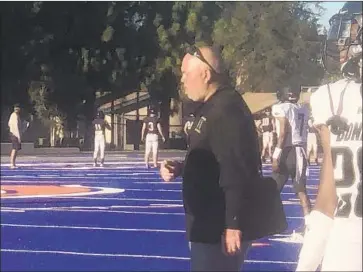  ?? Eric Sondheimer Los Angeles Times ?? NARBONNE interim coach Joe Aguirre and his team dropped to 0-9 after forfeiting for a rules violation.