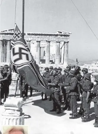  ?? BUNDESARCH­IV ?? German troops raising the Nazi flag over the Acropolis in 1941, and Niky McIntyre, who fought them alongside a British SOE officer who would become her husband.